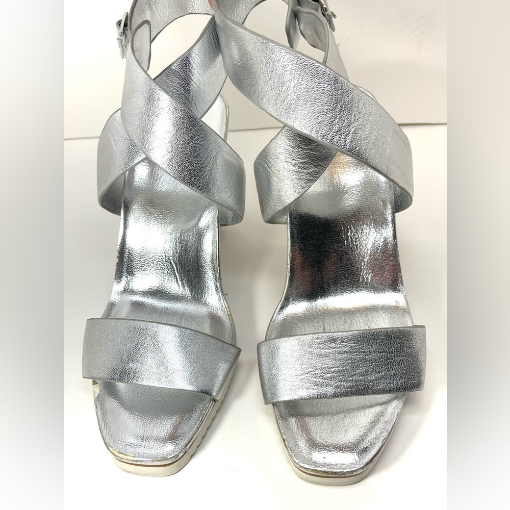 HALSTON Heritage Women’s Nala Silver Leather Heels Size 8.5M